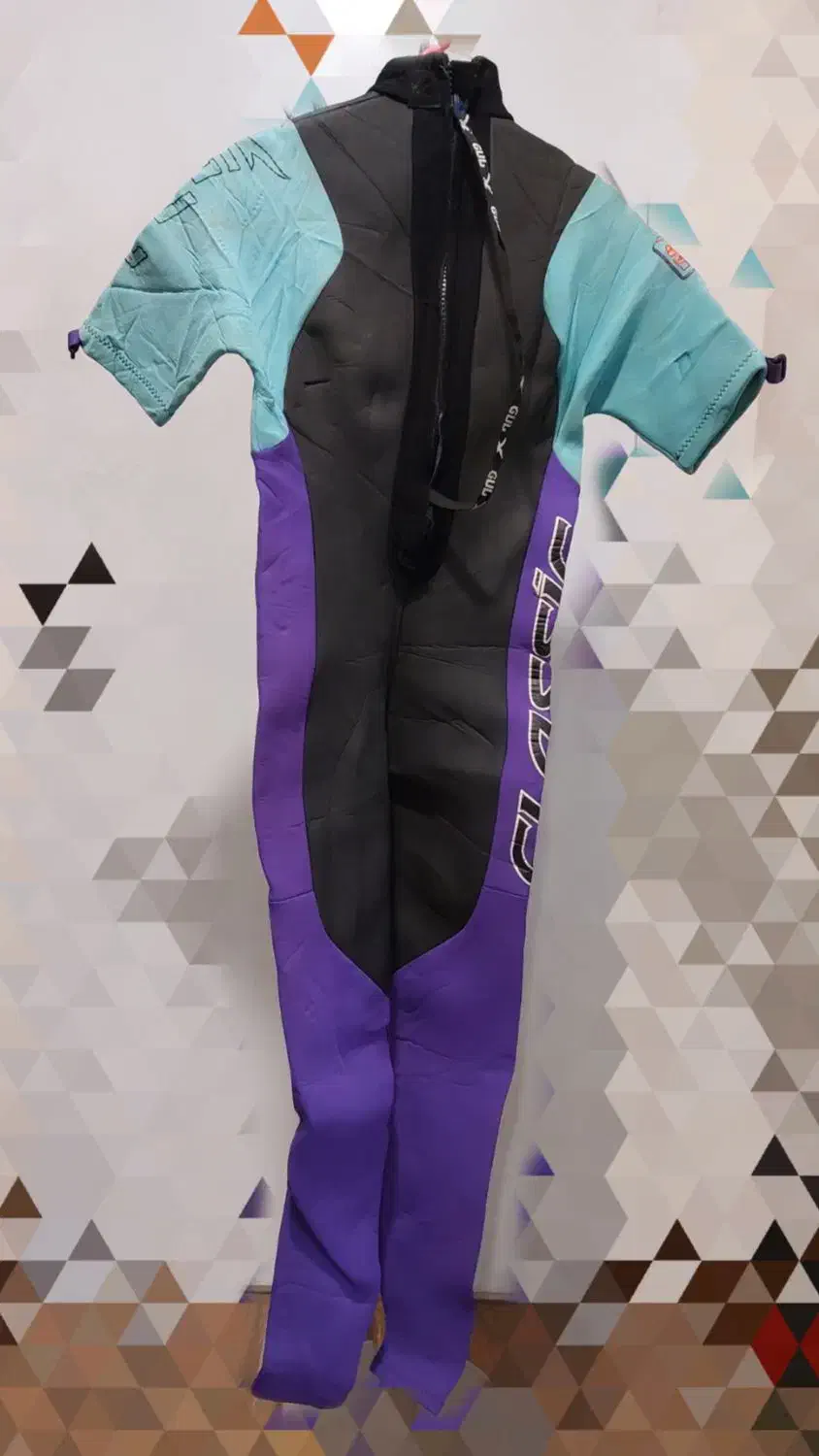 wetsuit وت سوت|غواصی و ورزش‌های آبی|شیراز, ملاصدرا|دیوار