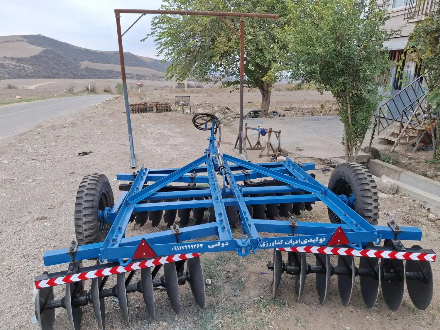 دیسک چرخ دار ۲۸ پر خشک|ماشین‌آلات صنعتی|گلی داغ, |دیوار