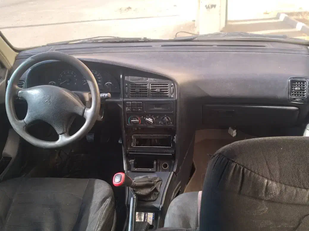 پژو ۴۰۵ مدل ۸۴|خودرو سواری و وانت|هشتگرد, شهرک آفتاب|دیوار