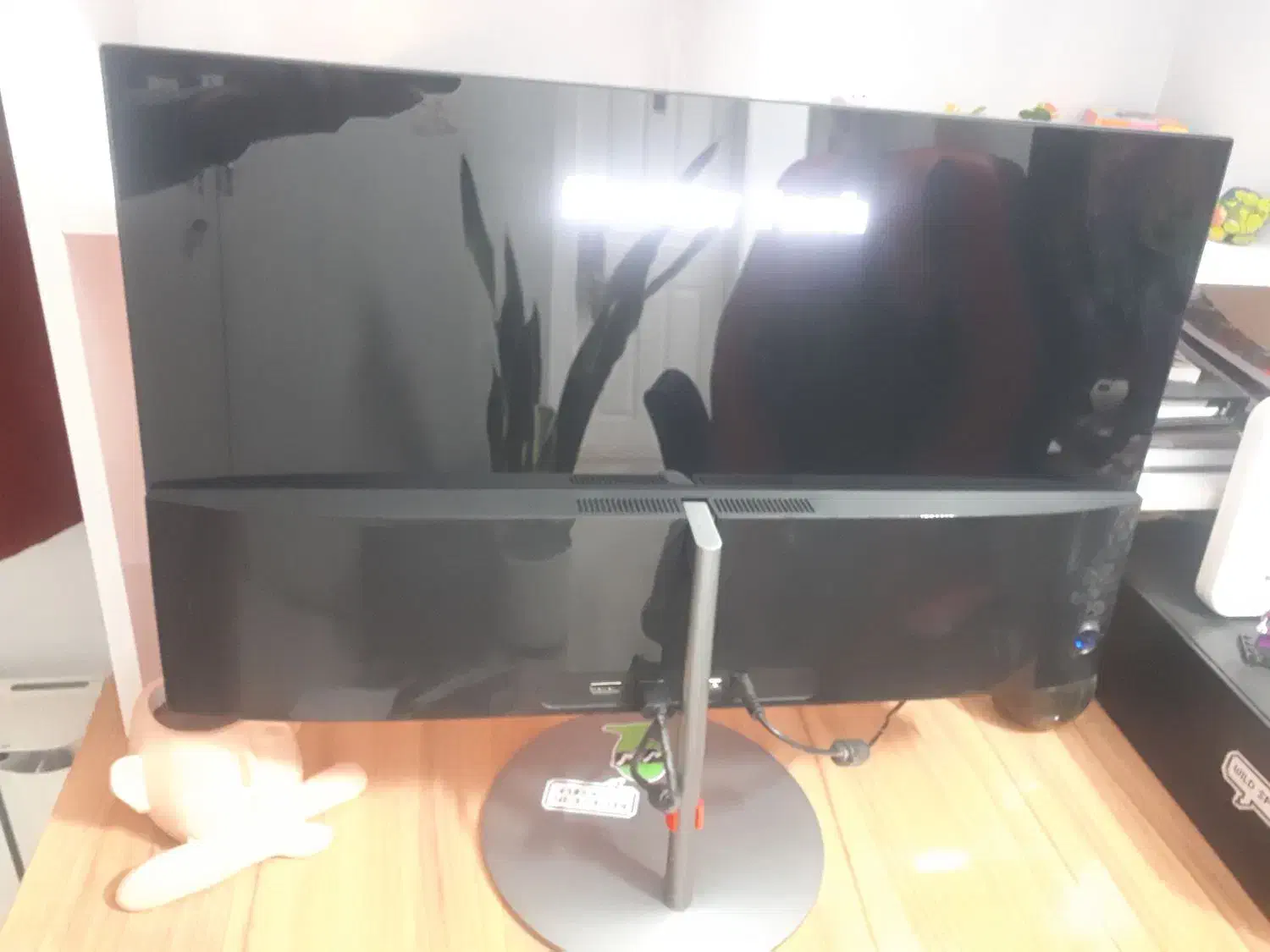 مانیتور ۲۴ اینچ|قطعات و لوازم جانبی رایانه|سبزوار, توحیدشهر|دیوار