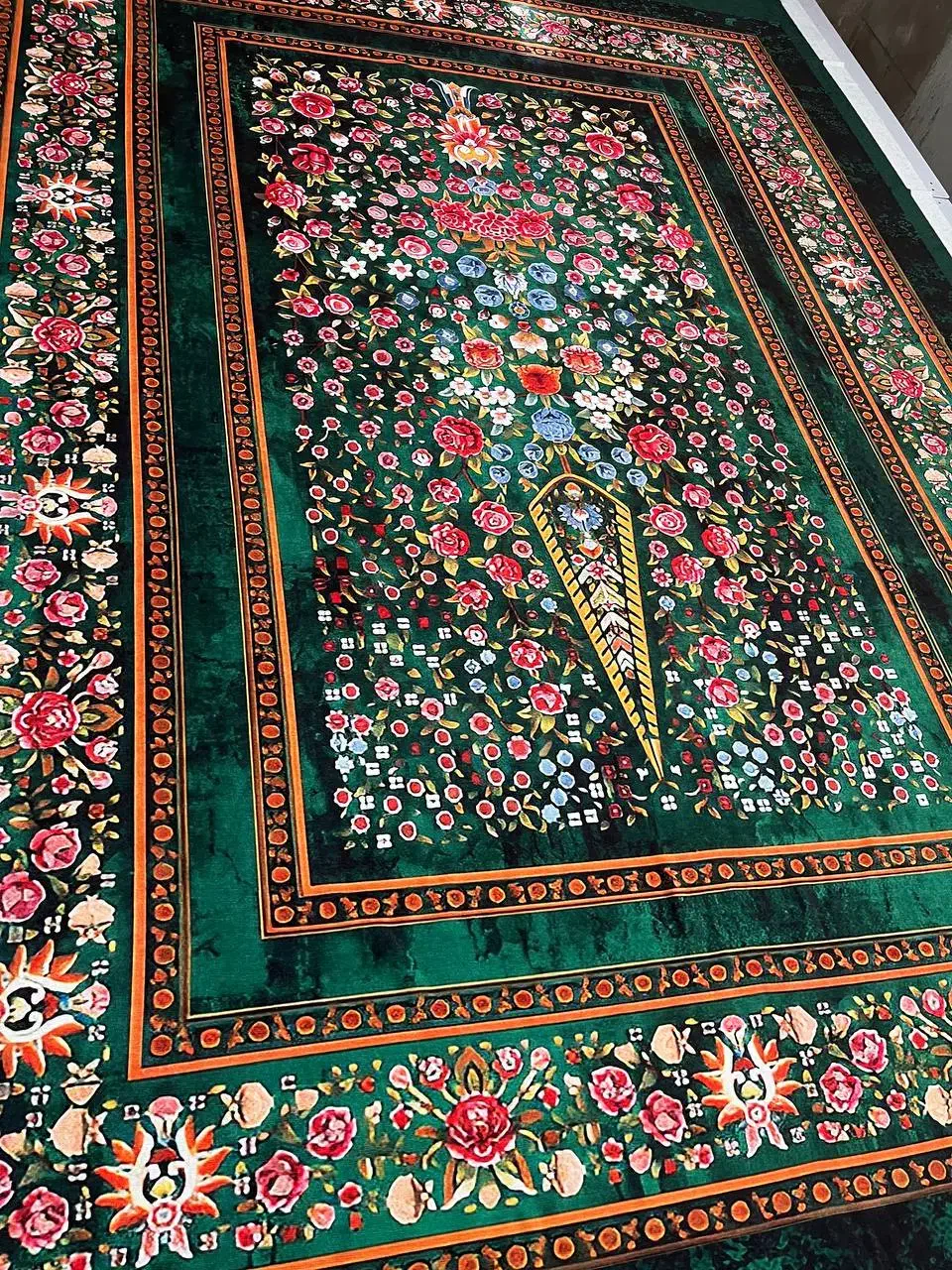 روفرشی کشدار|روفرشی|رشت, بازار|دیوار