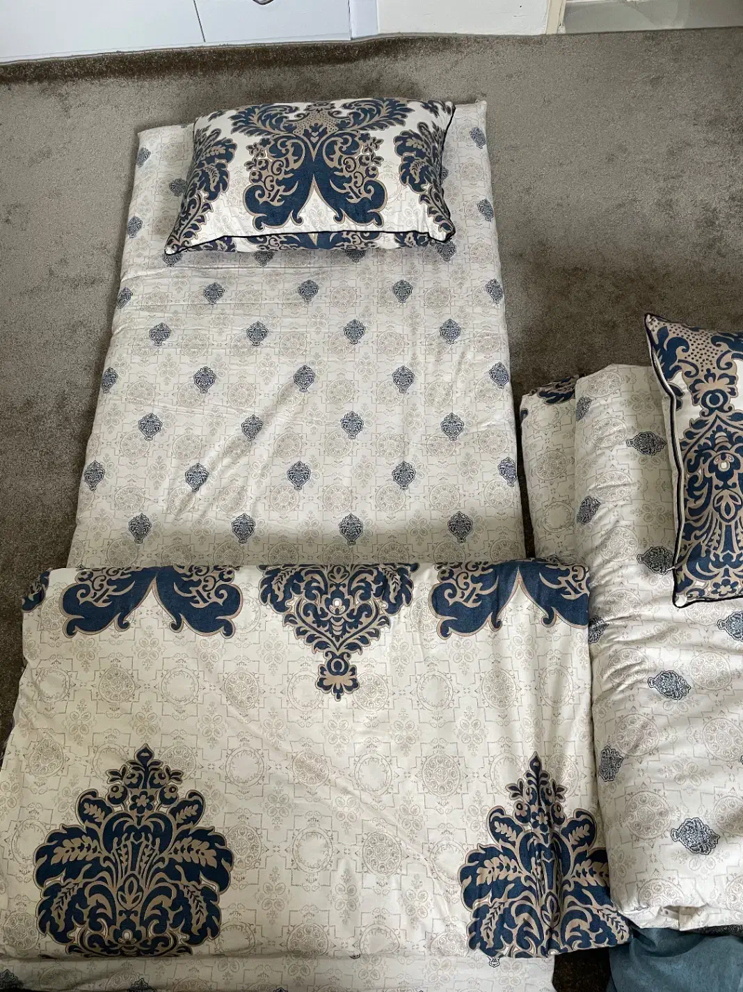 لحاف تشک عروس|رختخواب، بالش، پتو|مرند, |دیوار