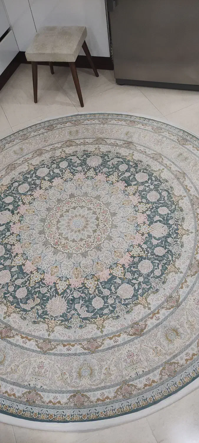 فرش گرد|فرش|قم, هفت تیر|دیوار