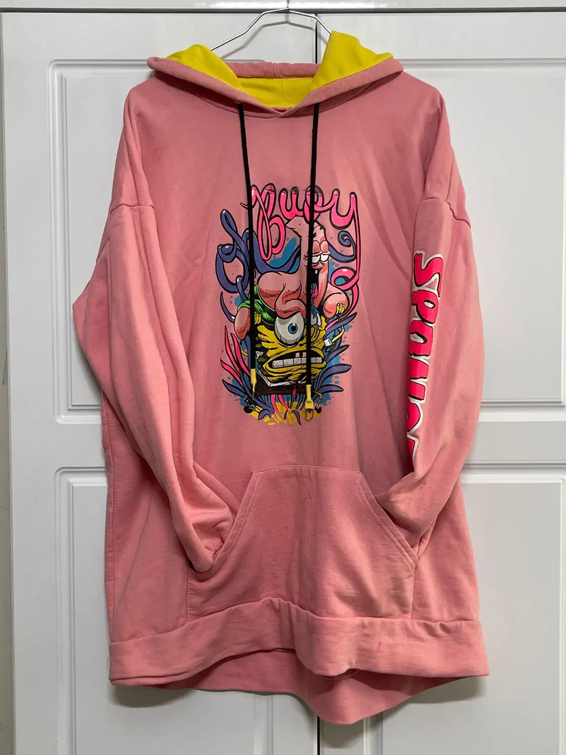 هودی و پافر|لباس|سبزوار, مدرس|دیوار