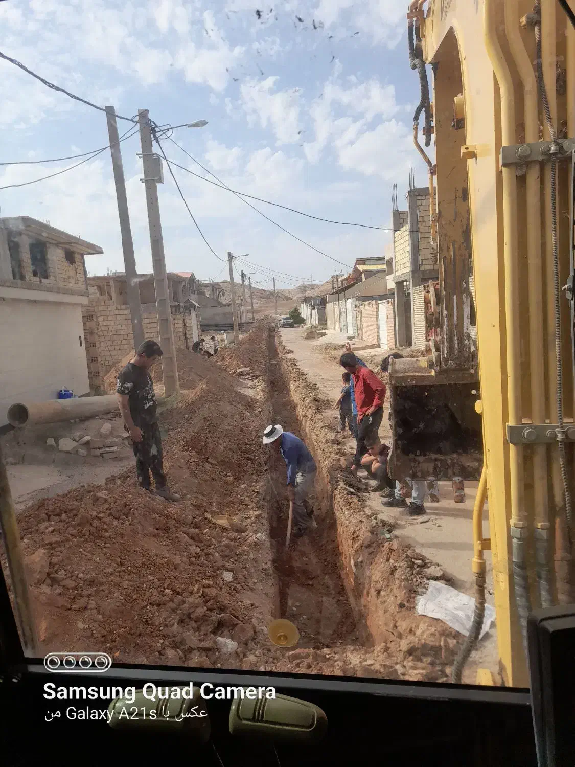 اجاره مینی بیل زنجیری همراه با پیکور|خدمات حمل و نقل|مسجد سلیمان, |دیوار