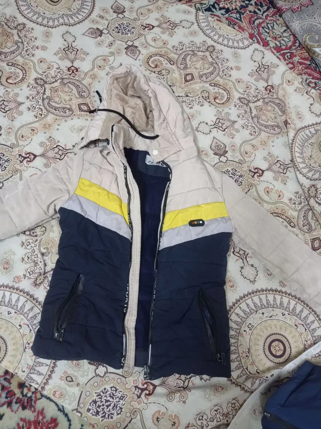 تعدادی کاپیشن|لباس|کرمان, |دیوار