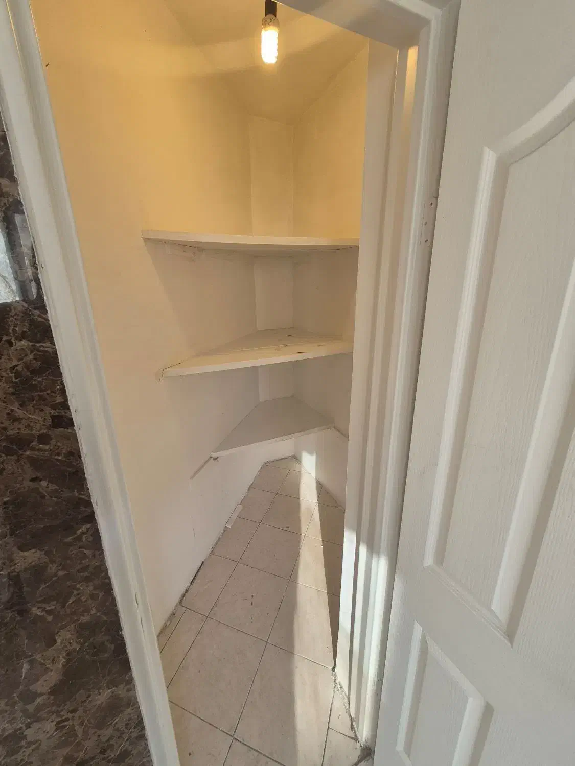 واحد اجاره ای ۱۴۵ متر ۳خواب /طبقه دوم شهید عراقی