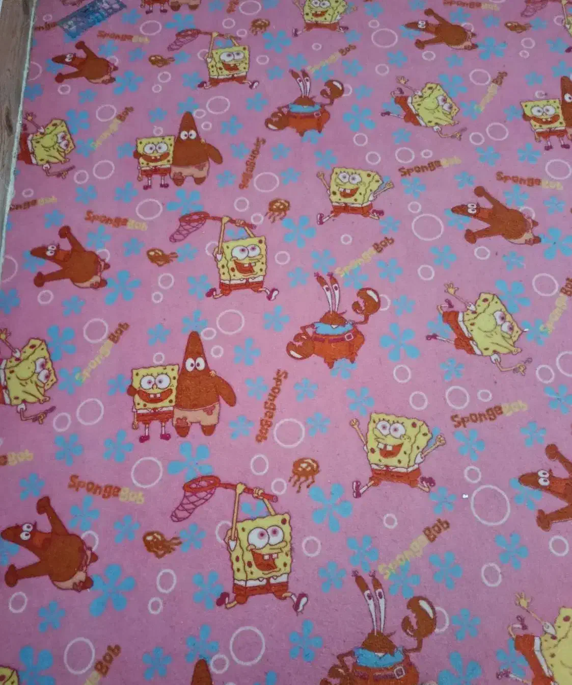 موکت باب اسفنجی سالم|موکت|بروجرد, |دیوار