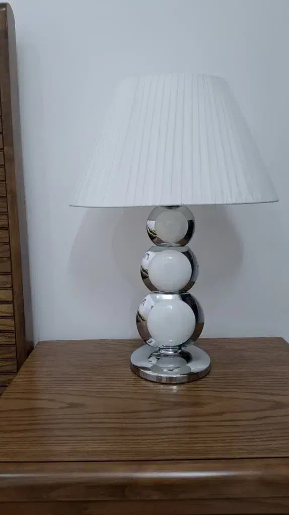 ۲عدد آباژور نو|چراغ خواب و آباژور|بروجرد, |دیوار