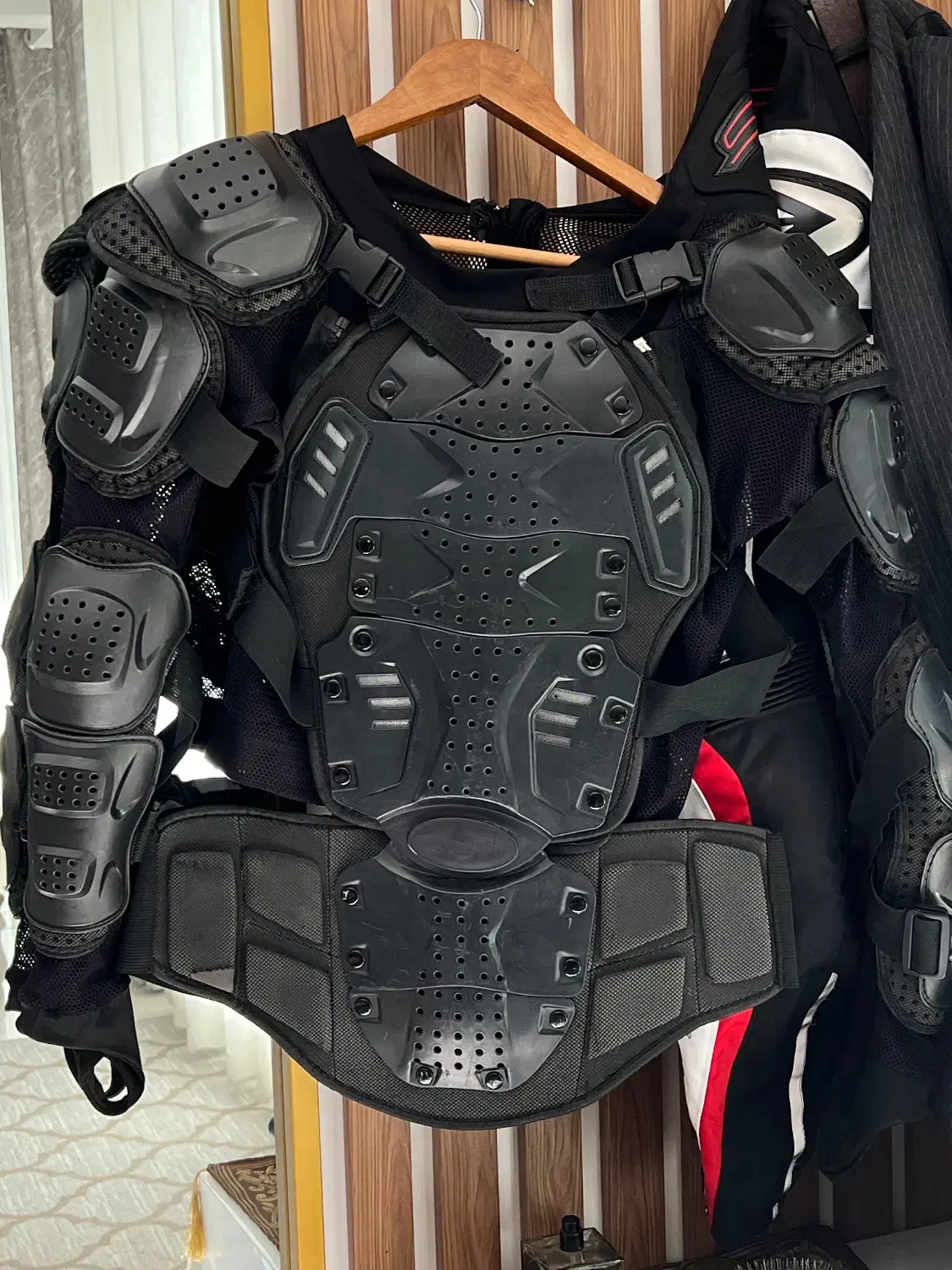 ست موتورسواری لباس موتورسواری شولدر دستکش زانو بند|لباس|شیراز, ابیوردی|دیوار