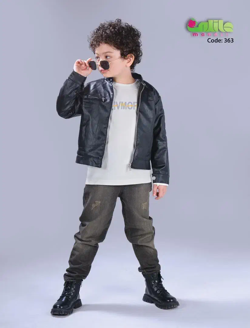 خیاط بیرون بر و داخل کارگاه وسط کار|استخدام صنعتی، فنی، مهندسی|الوند, |دیوار