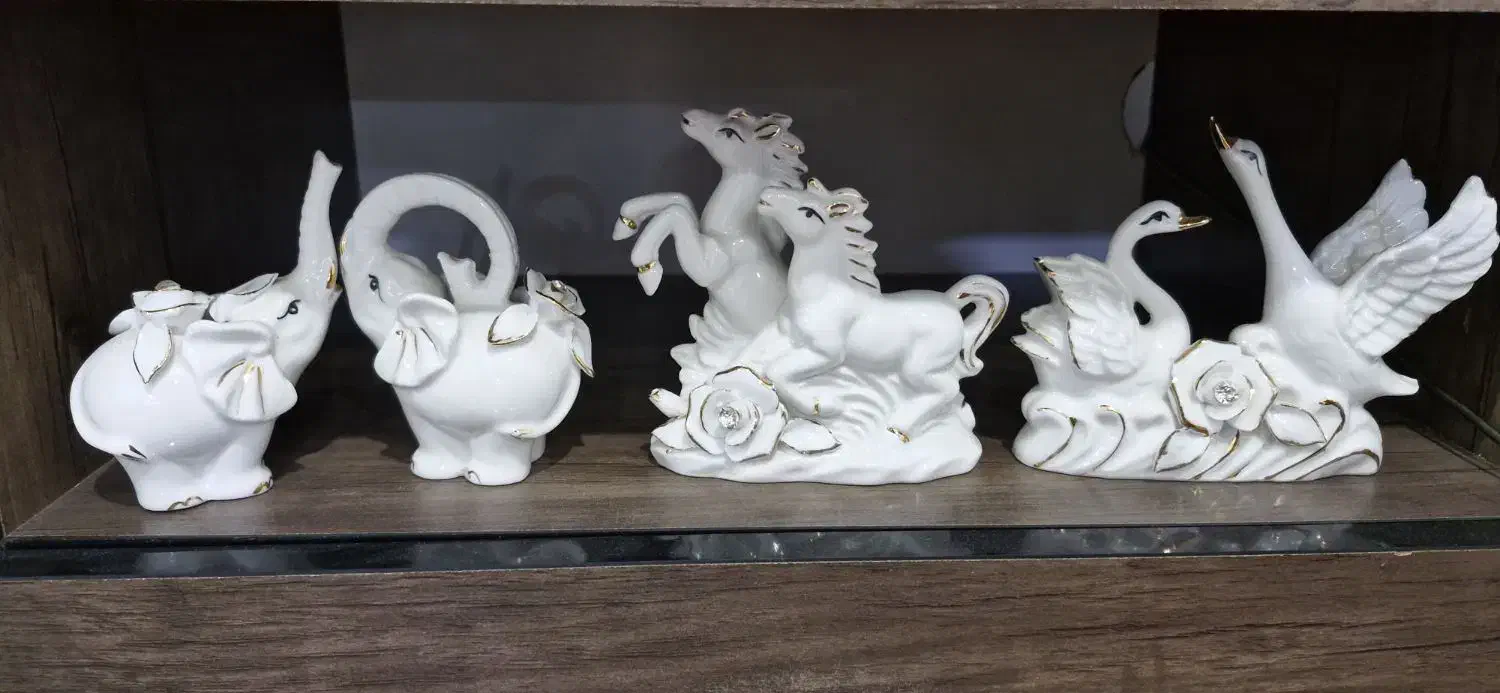 مجسمه|مجسمه، تندیس، ماکت|بوئین زهرا, |دیوار