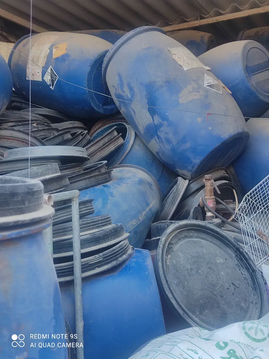 بشکه۱۲۰و۲۲۰ خارجی با درب و کمربند|ظروف نگهدارنده، پلاستیکی، یکبارمصرف|شوش, |دیوار