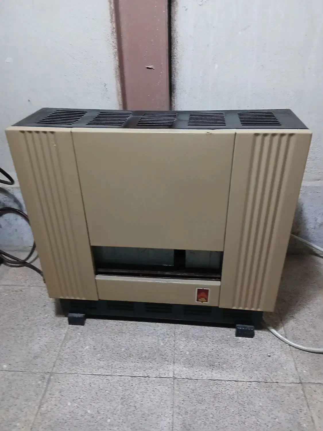 بخاری نیک‌ کالا بزرگ و گرمادهی فراون|بخاری، هیتر، شومینه|بومهن, |دیوار