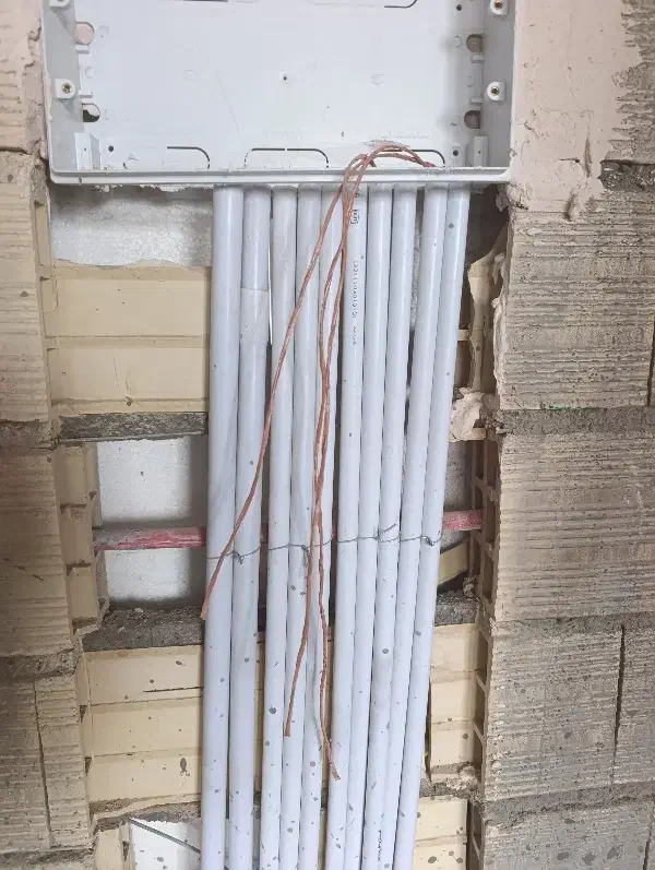 برقکار|خدمات پیشه و مهارت|قم, پردیسان|دیوار