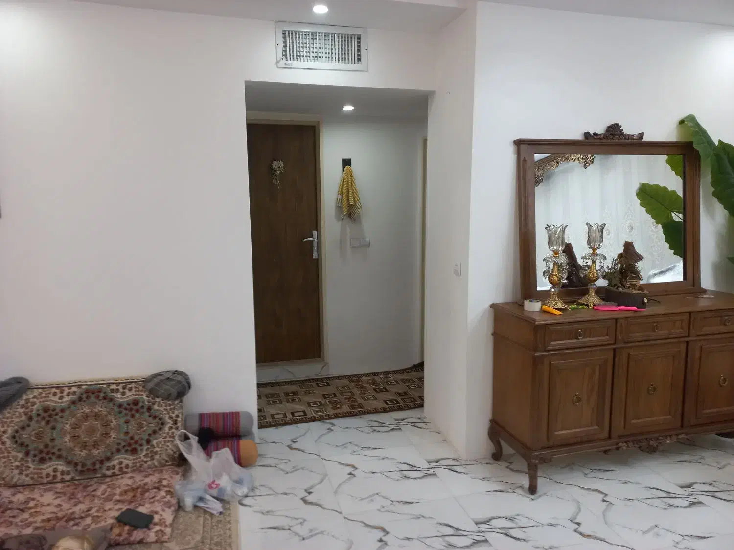 ۱۳۰متردوخواب بسیارشیک|اجارهٔ آپارتمان|آبیک, |دیوار