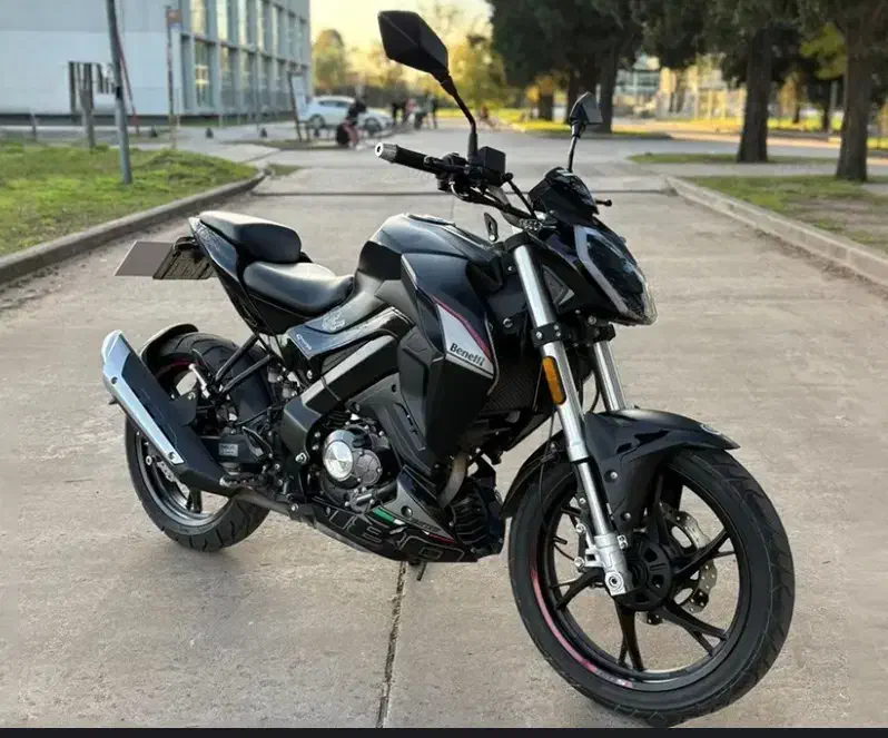 بنلی ۱۸۰ s صفر|موتورسیکلت|اندیشه, اندیشه فاز ۴|دیوار