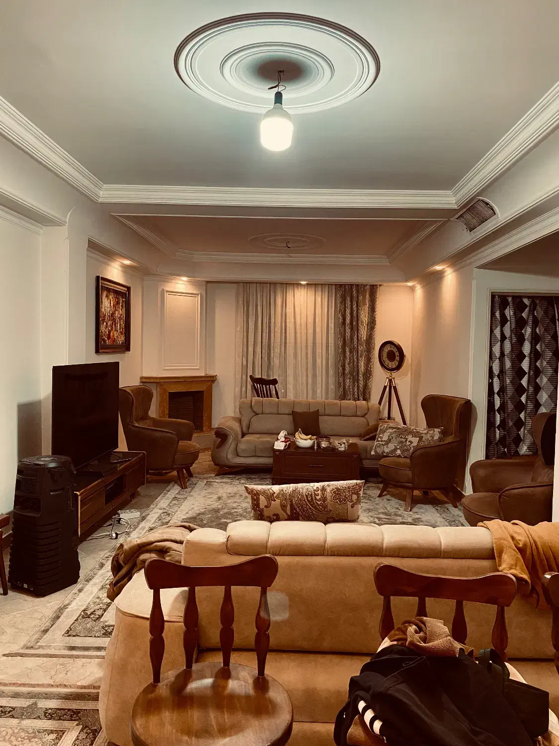 واحد ۱۰۰ متری گلچین جنوبی برج گلستان