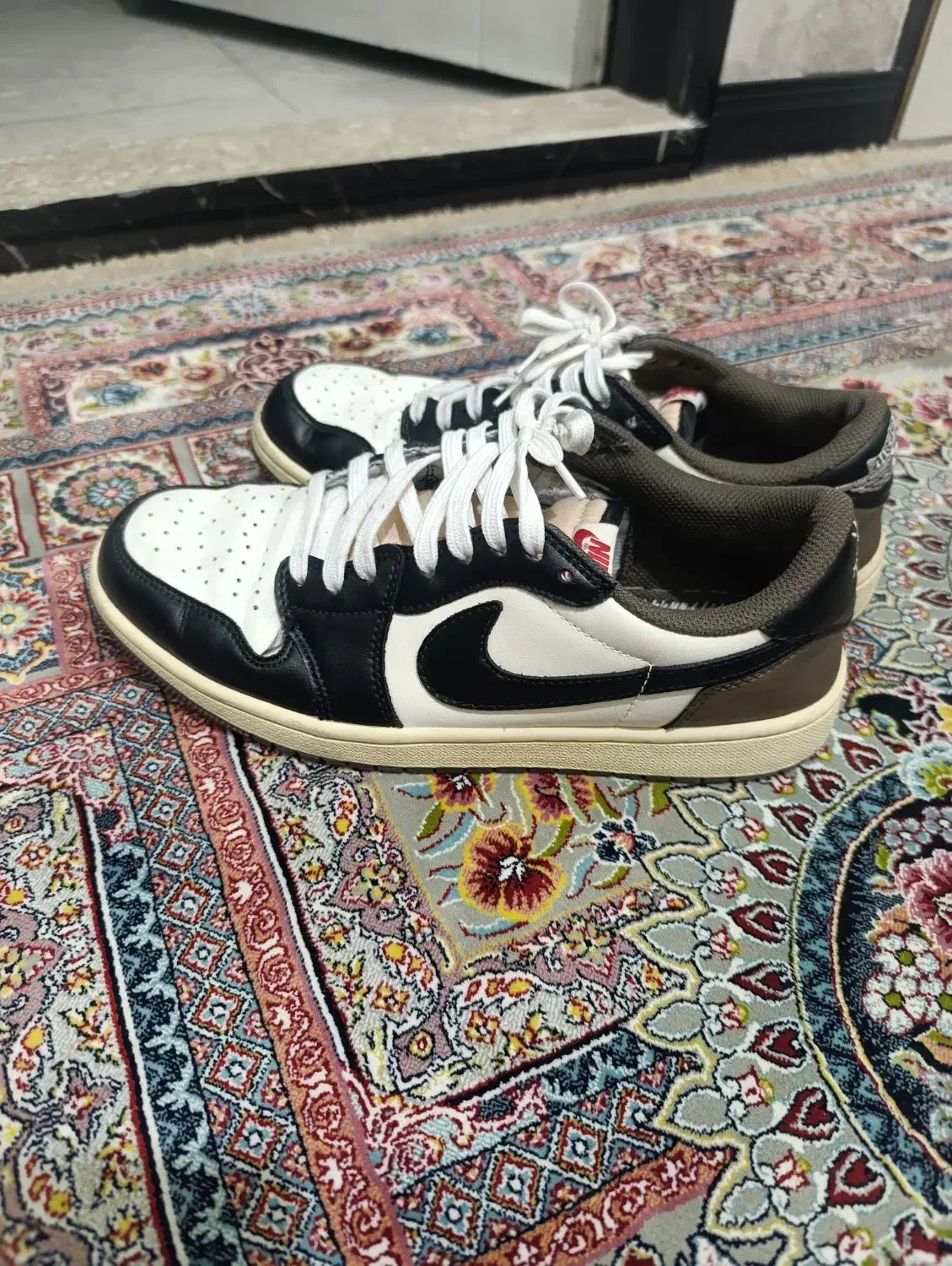 کتونی نایک|کیف، کفش، کمربند|هشتگرد, شهرک دانش|دیوار