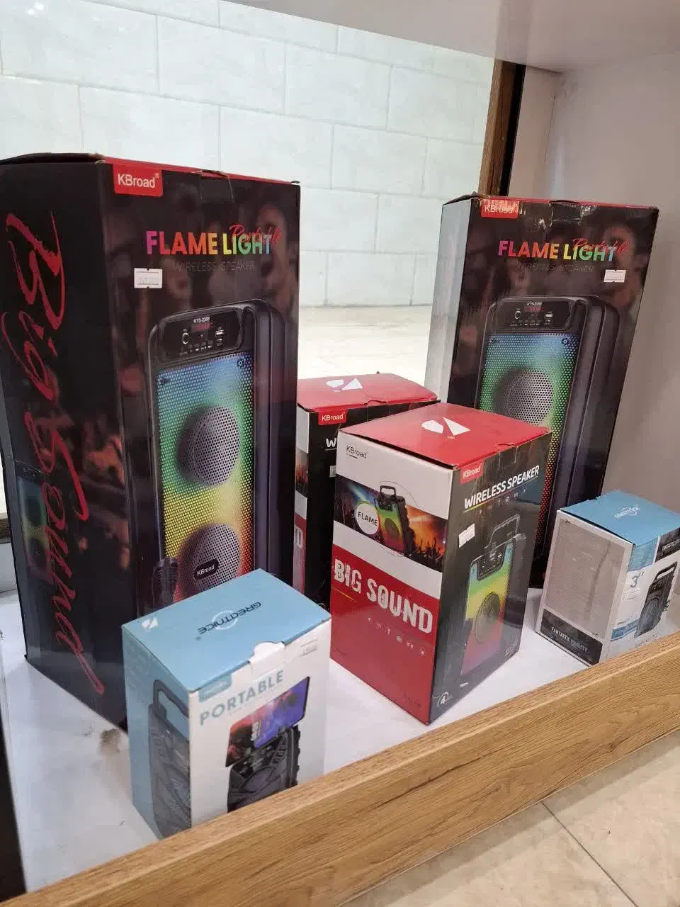 اسپیکر تو جیبی تا پارتی باکس دارا صدای با کیفیت|پخش‌کننده همراه|آران و بیدگل, |دیوار