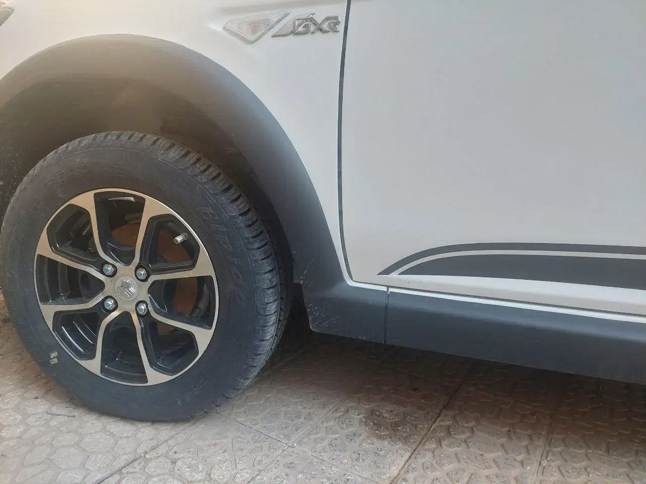 کوییک  سفید مشکی gxrl با رینگ آلومینیومی جدید ۱۴۰۴|خودرو سواری و وانت|اصفهان, احمدآباد|دیوار