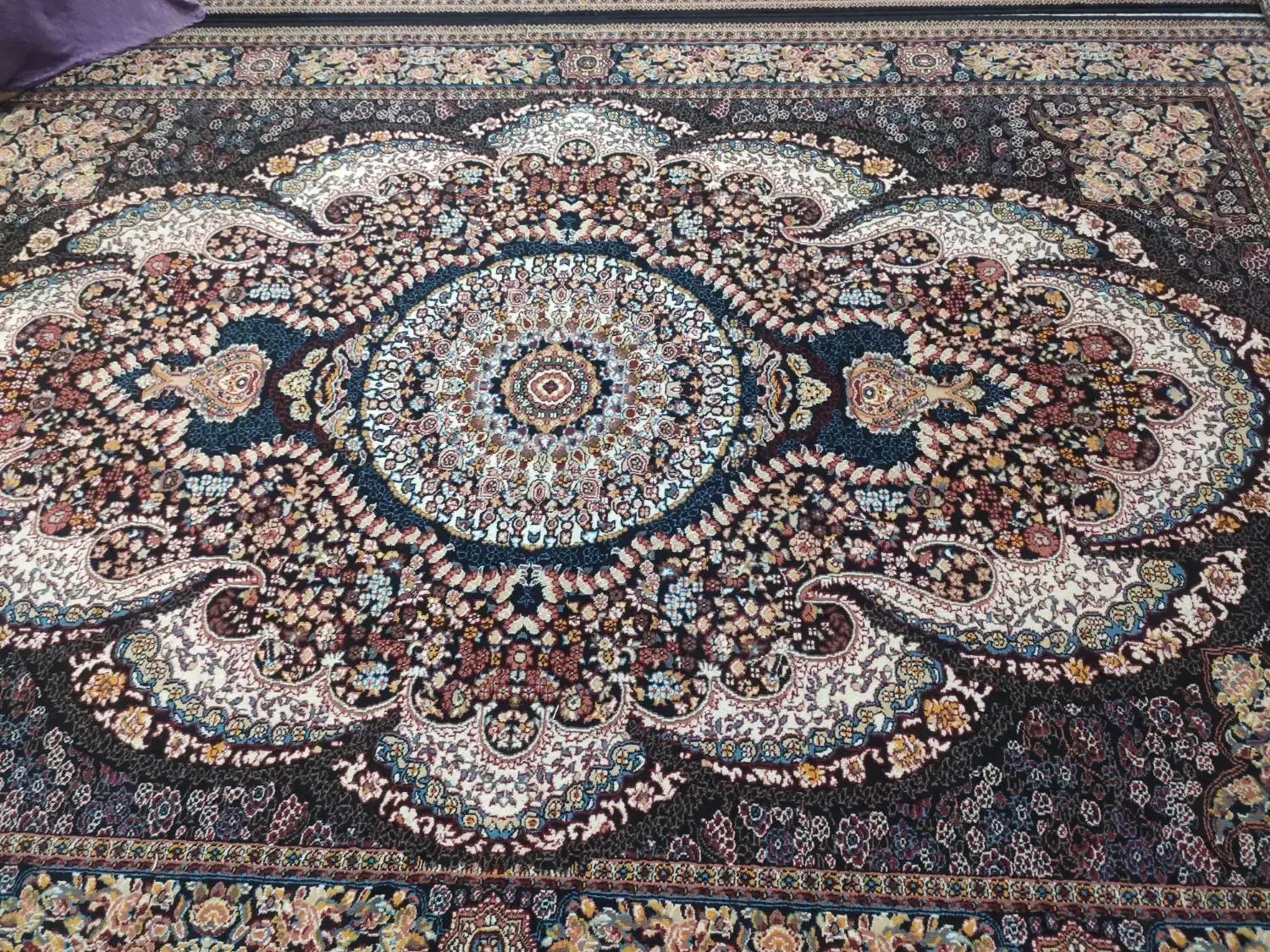 فروش چهارتخته فرش و شش پشتی|فرش|مریوان, |دیوار