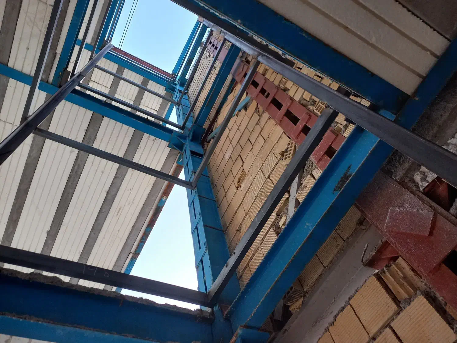 اهن کشی ریل کشی و نصابی اسانسور|خدمات پیشه و مهارت|خرم‌آباد, |دیوار