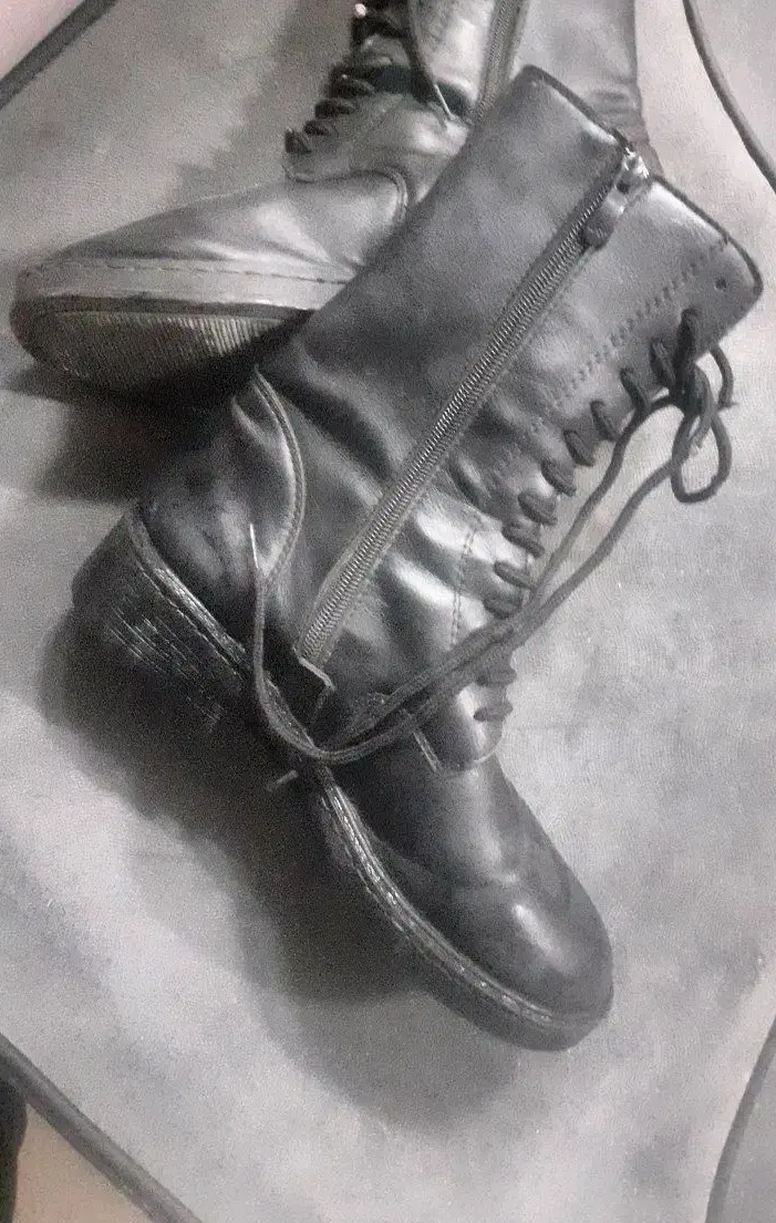 بوت سایز۴۰|کیف، کفش، کمربند|پرند, فاز ۶|دیوار