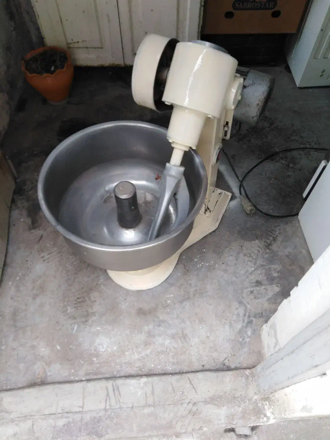 همزن خمیر ۱۵ کیلویی|خردکن، آسیاب، غذاساز|آمل, |دیوار