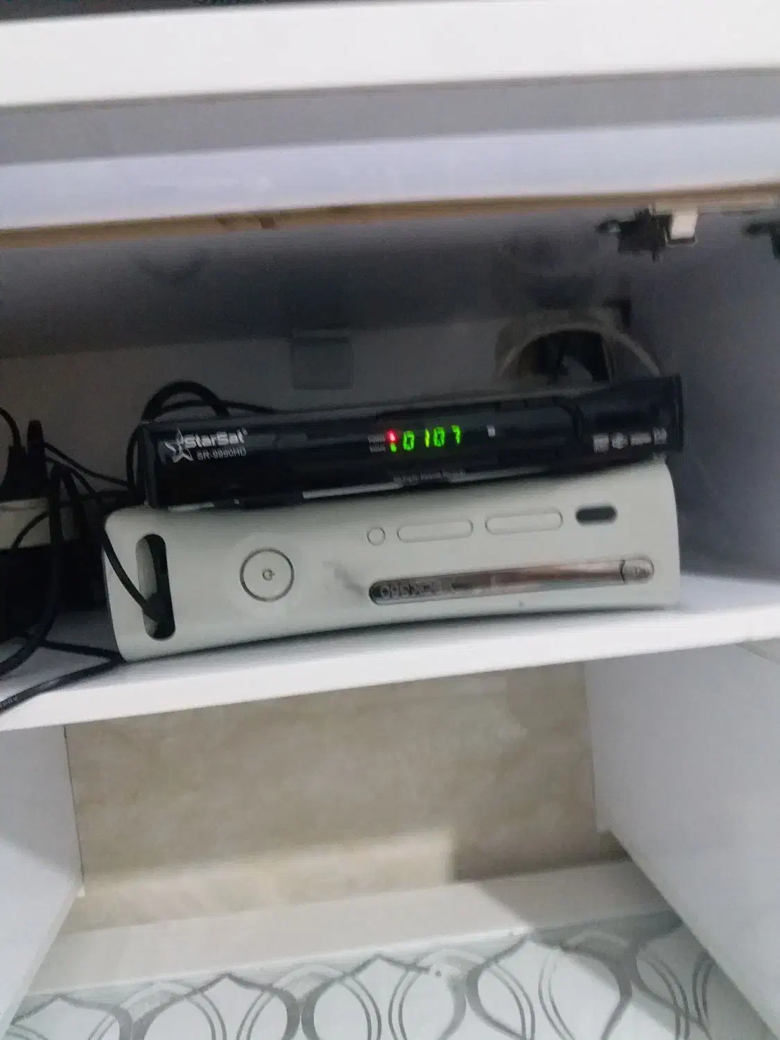 فروش یک دستگاه ایگس باگس ۳۶۰|کنسول، بازی ویدئویی و آنلاین|جهرم, |دیوار