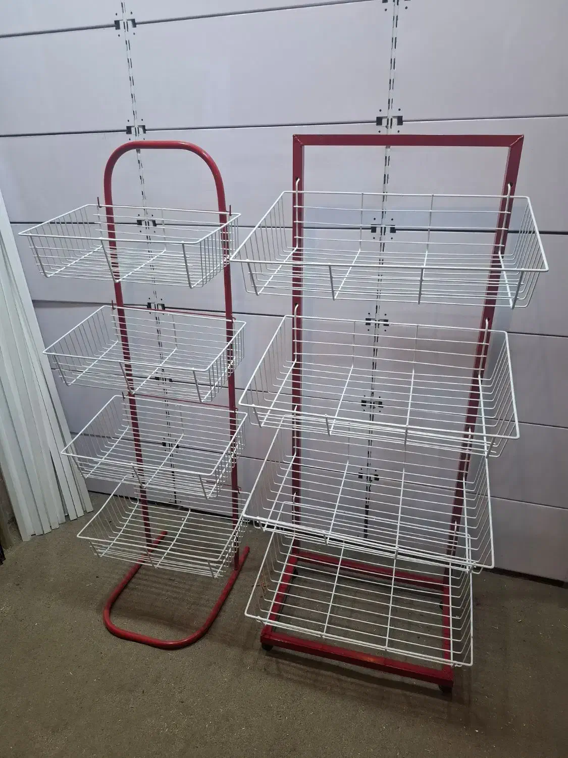 استند چیپس و پفک ، ویترین پیشخوان، پالت پیچ و مهره|فروشگاه و مغازه|رشت, نظری|دیوار