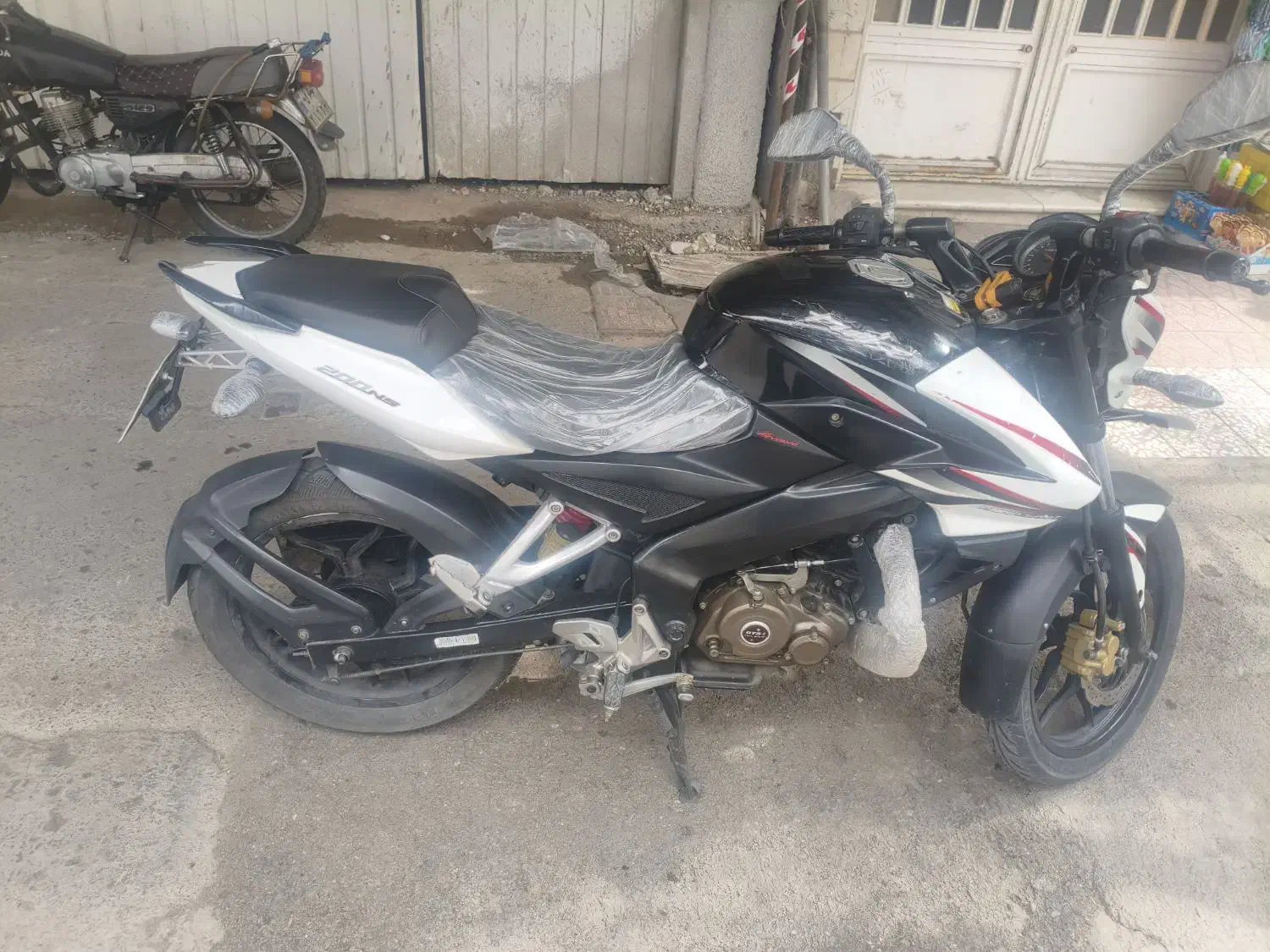 150cc ns|موتورسیکلت|قم, ارم|دیوار