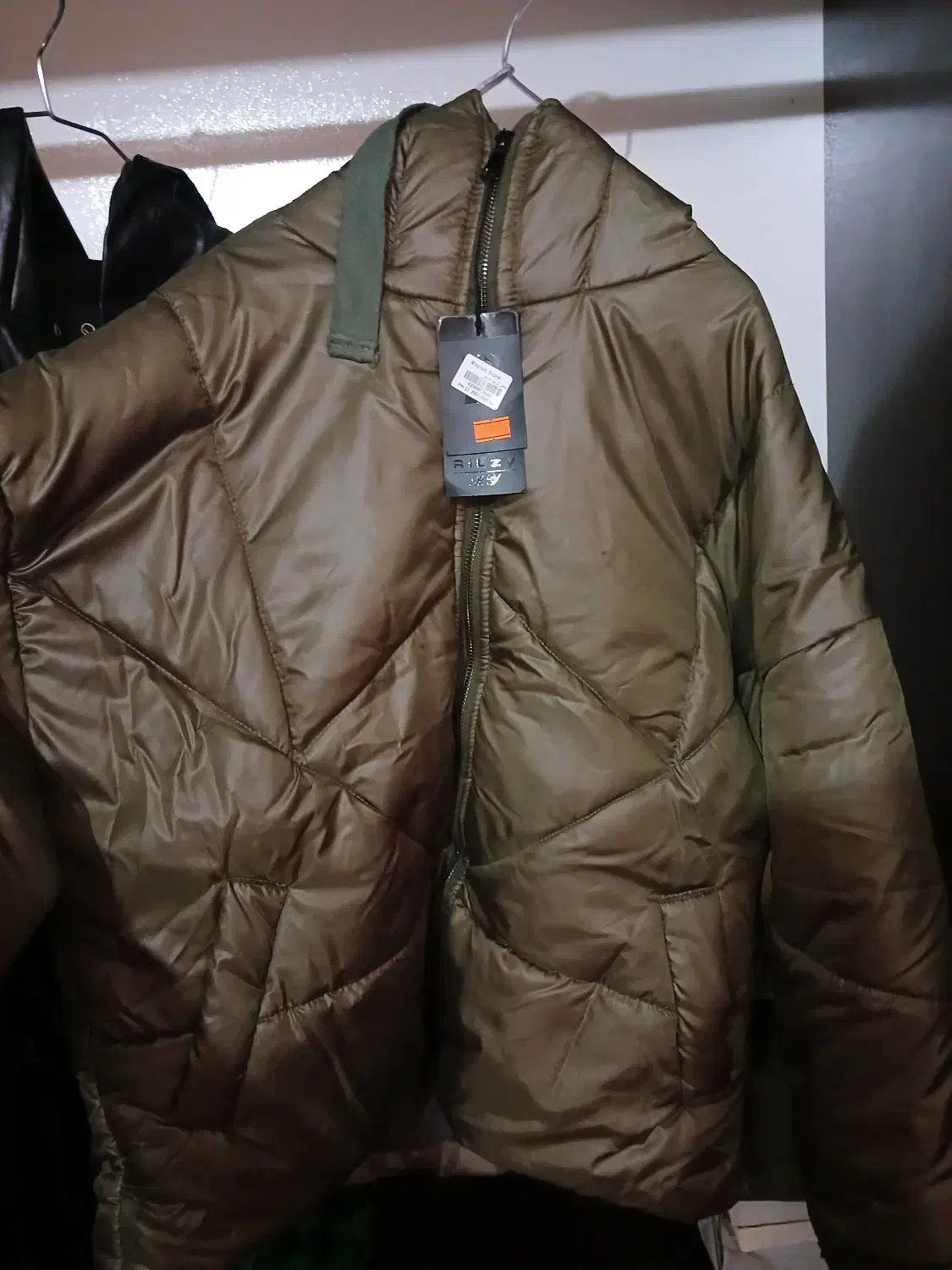 بارونی چرم وکاپشن ترند فری سایز|لباس|کاشان, امیرکبیر|دیوار