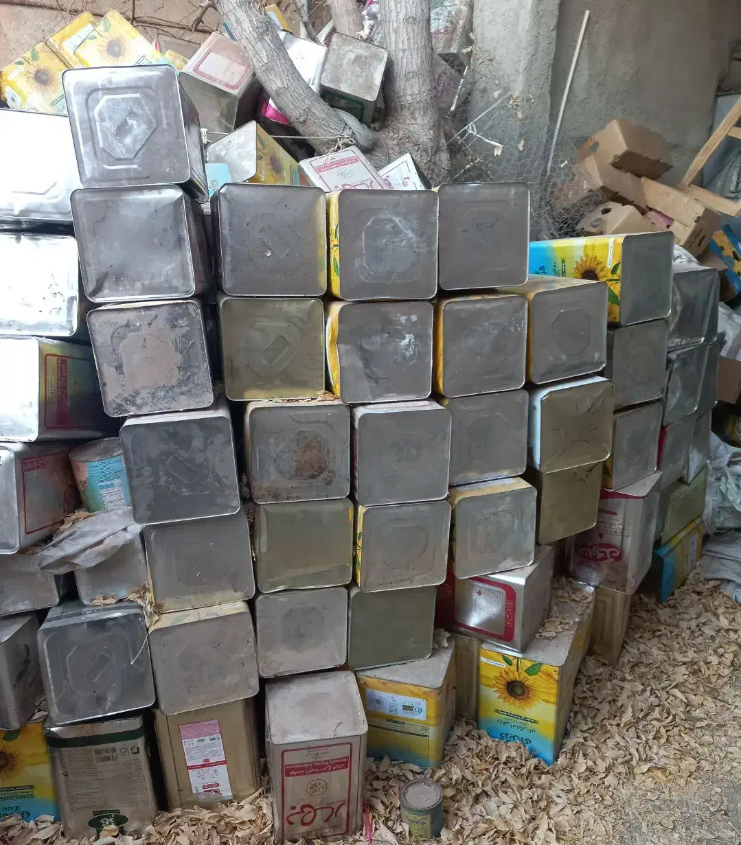 حلب ۱۷کیلویی.|ظروف نگهدارنده، پلاستیکی، یک‌بارمصرف|اقبالیه, |دیوار