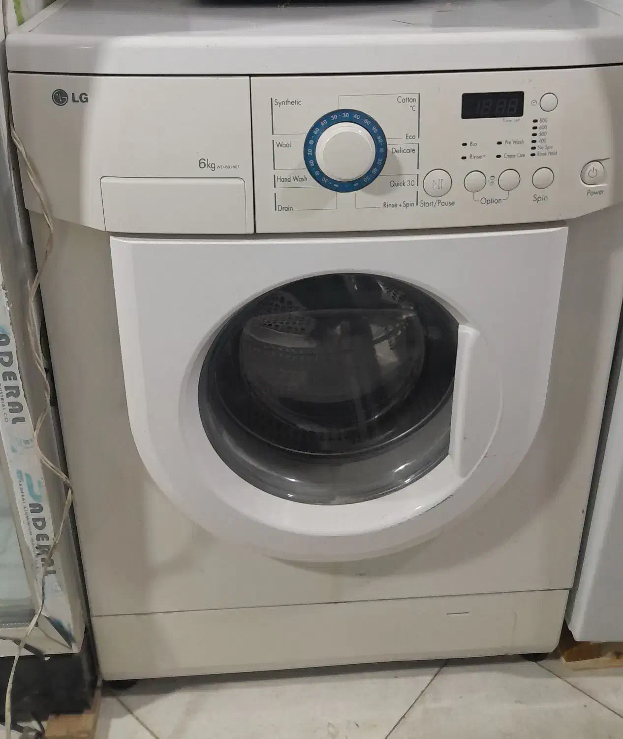 فروش یک عدد ماشین لباسشویی ۶ کیلویی LG|ماشین لباسشویی و خشککن لباس|گلپایگان, |دیوار