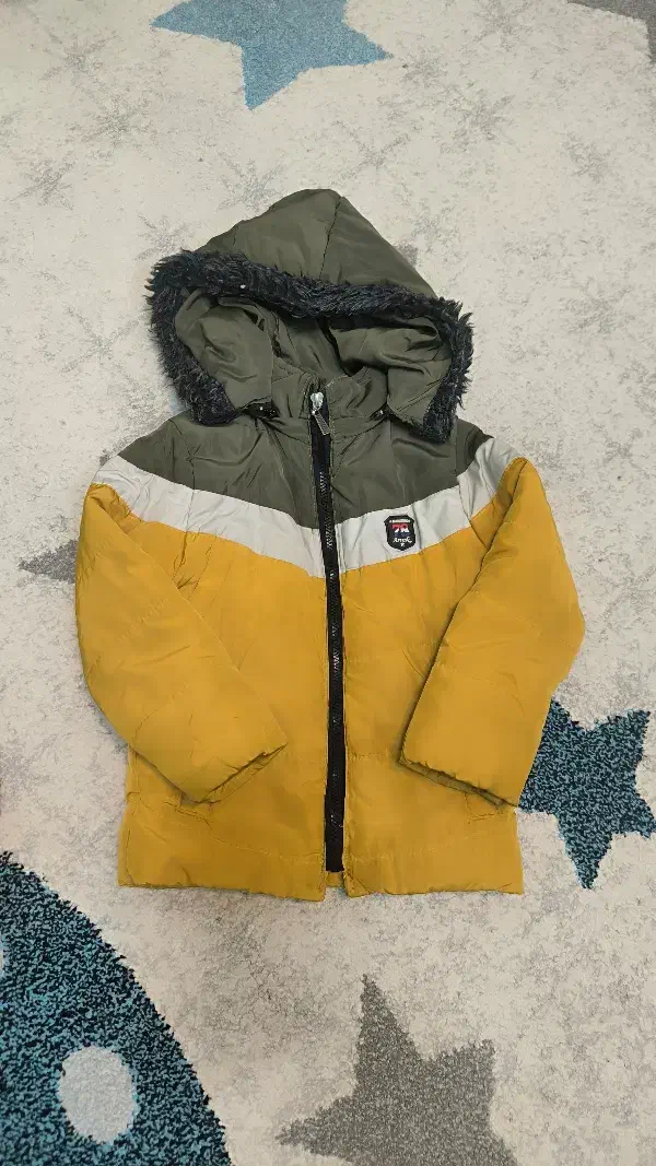 کاپشن بچگانه|کفش و لباس بچه|مشهد, شیرودی|دیوار