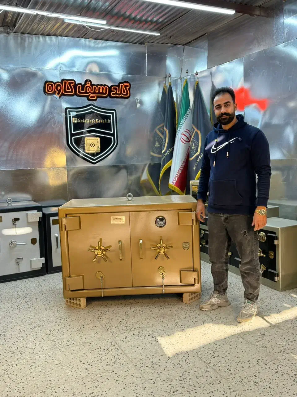 گاوصندوق آسانسوری وگاوصندوق زیرویترینی مکانیکی فول|ابزارآلات|کرمان, |دیوار