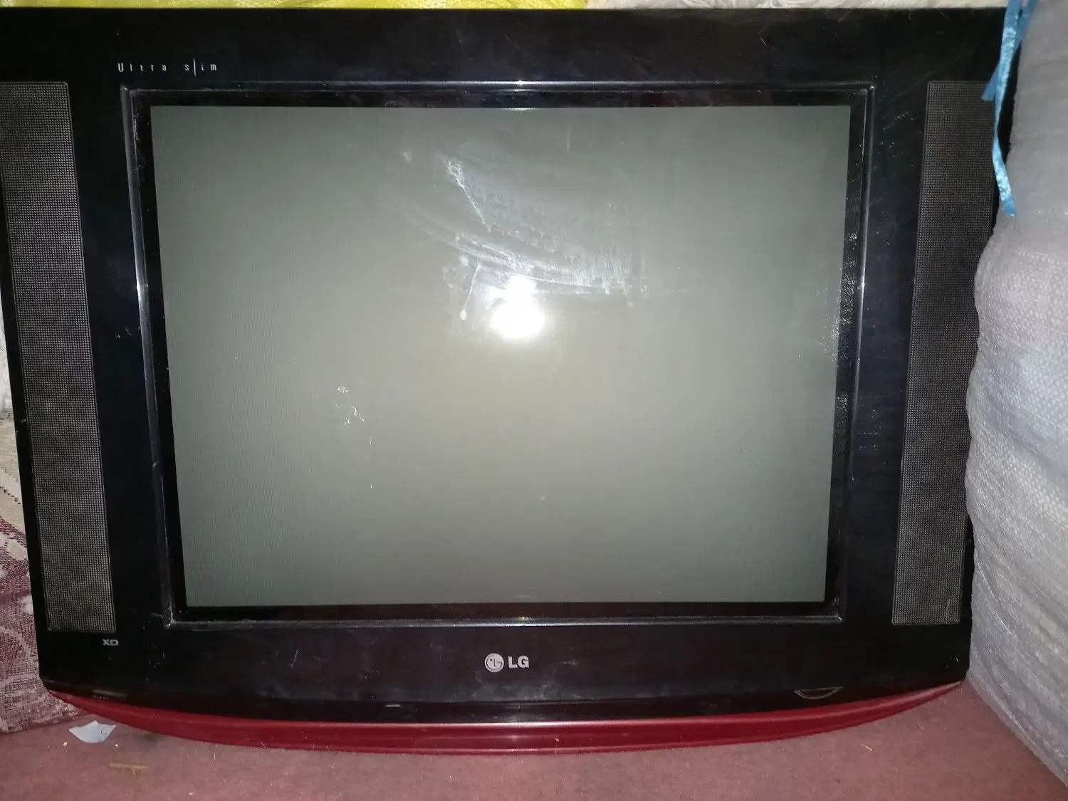 تلویزیون ۲۴ اینچ|تلویزیون و پروژکتور|تبریز, |دیوار