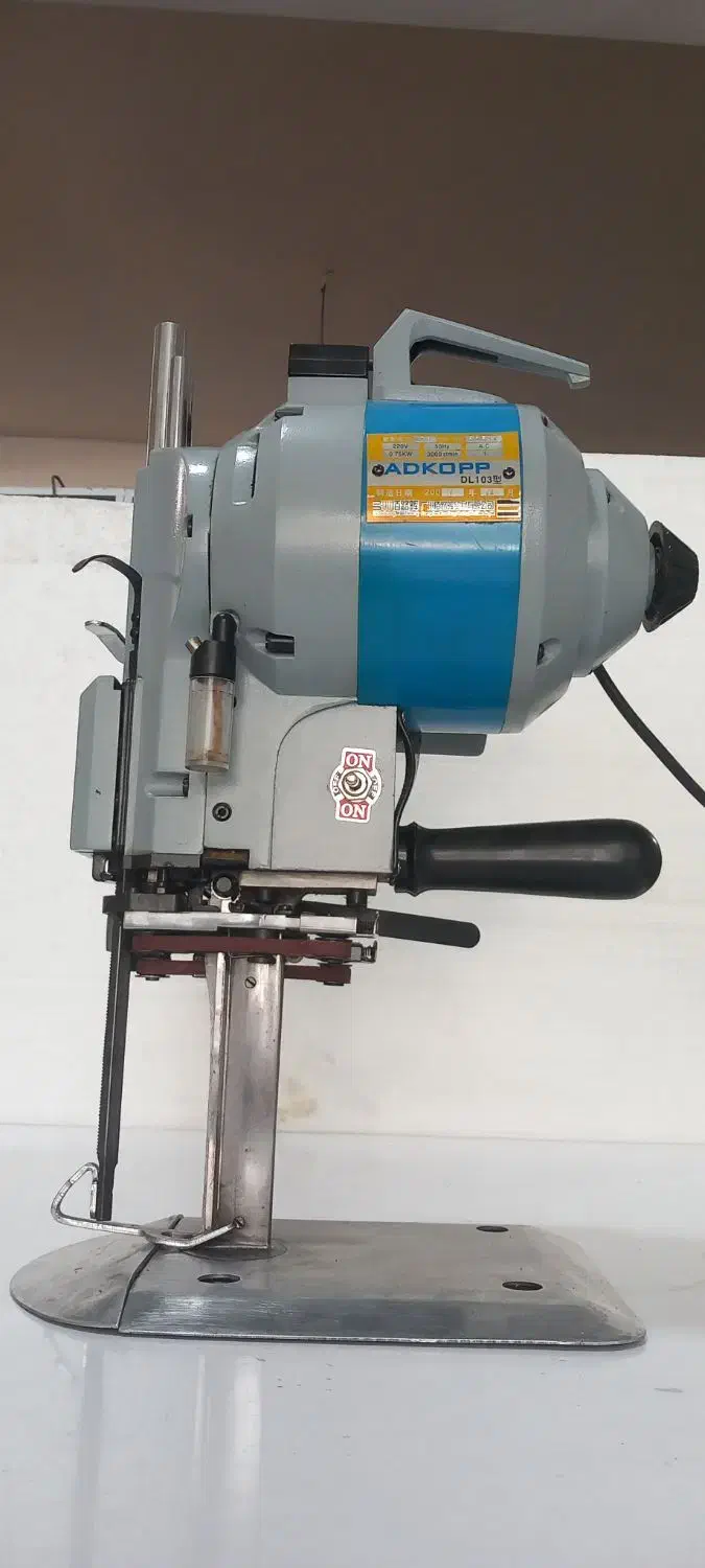 قیچی برقی خیاطی عمود بر ۶ اینچ درحدنونونو|لوازم خیاطی و بافتنی|شیراز, پودنک|دیوار