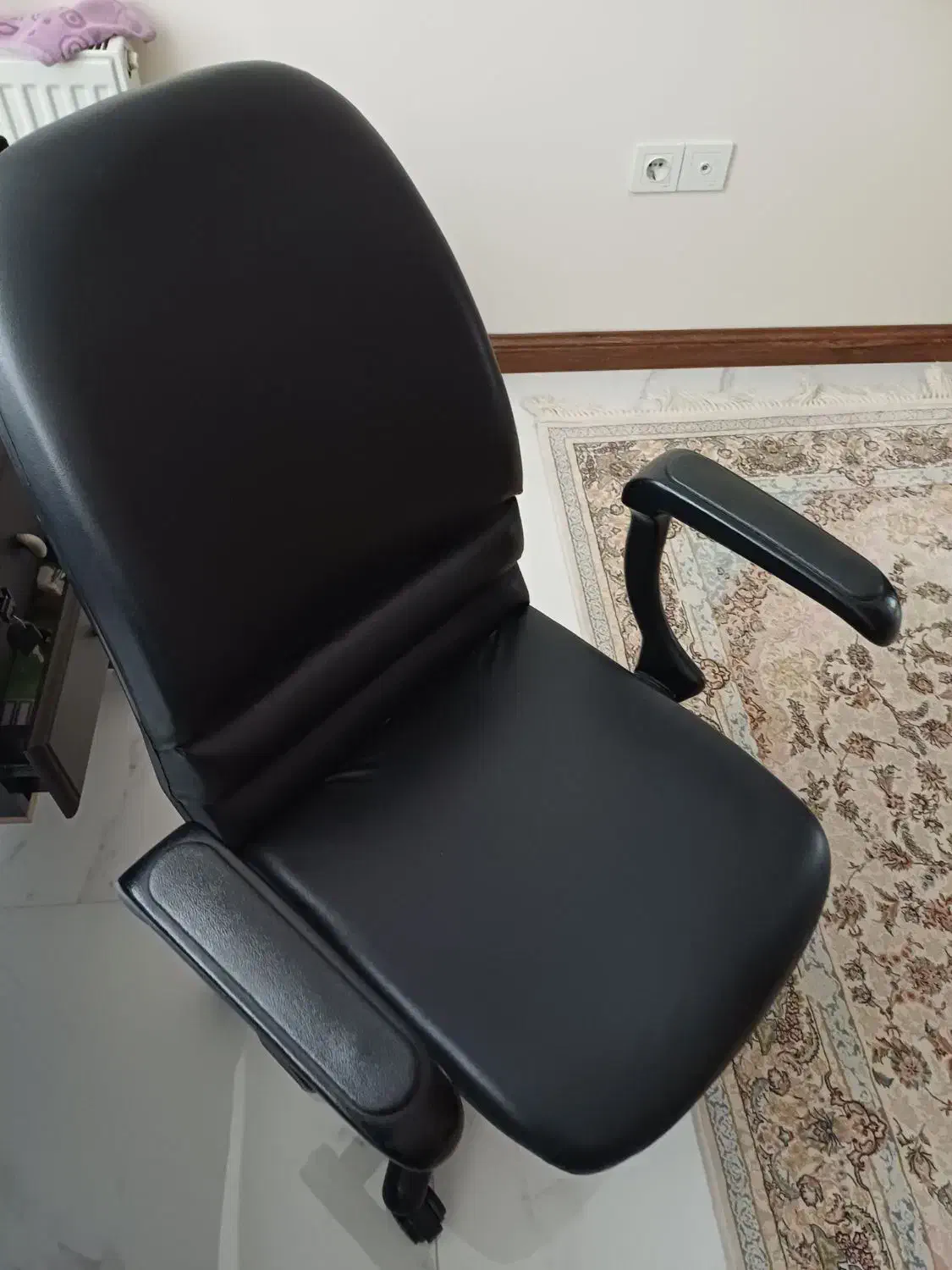 صندلی نلپر اصل|صندلی و نیمکت|تهران, ویلاشهر|دیوار