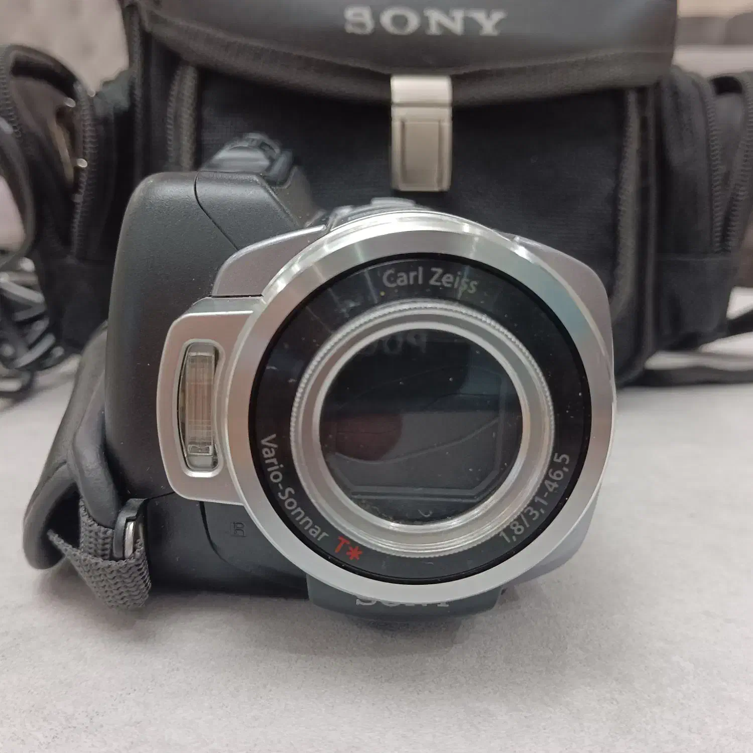 دوربین فیلمبرداری و عکاسی سونی مدل Sr220|دوربین عکاسی و فیلمبرداری|شهریار, شهریار|دیوار