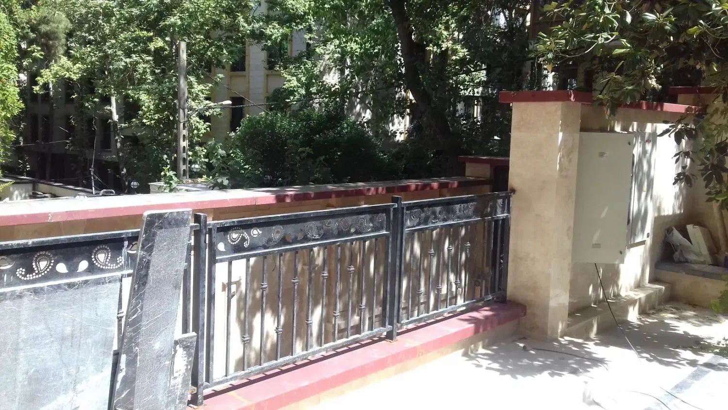 جوشکاری سیار اجرا کننده ایده و نقشه های شما|خدمات پیشه و مهارت|الیگودرز, |دیوار