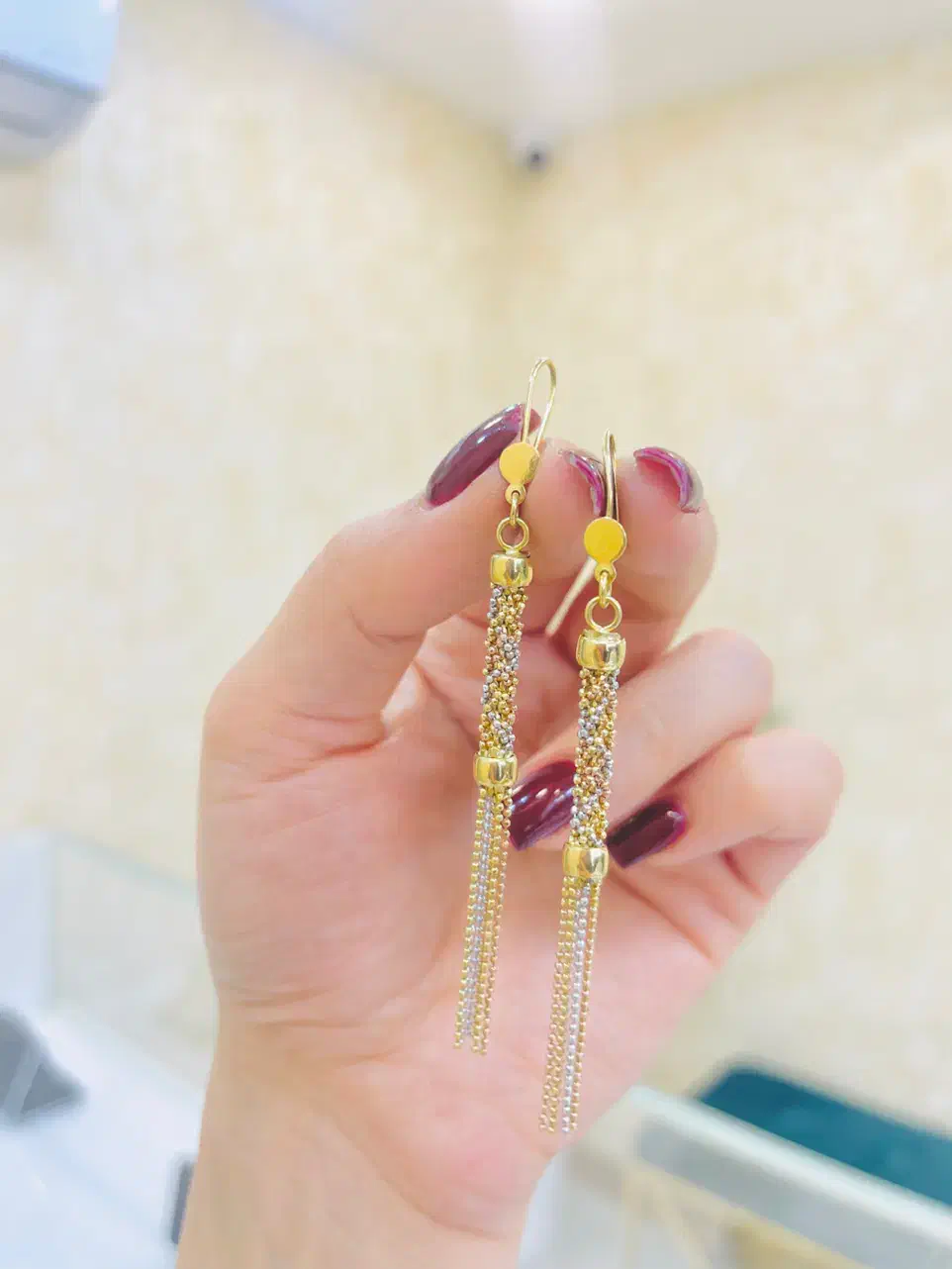 طلا فقط با یک درصد|جواهرات|صدرا-فارس, فاز ۱|دیوار