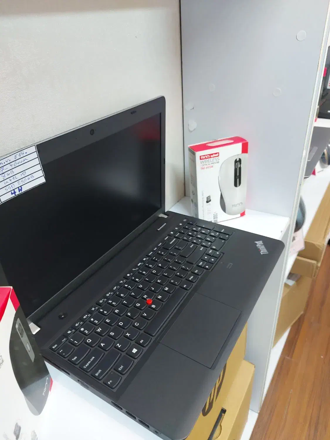 لپتاپcore i7رم8هاردssd  کاملانوباکارتن‌گرافیک2G|رایانه همراه|تهران, پونک|دیوار
