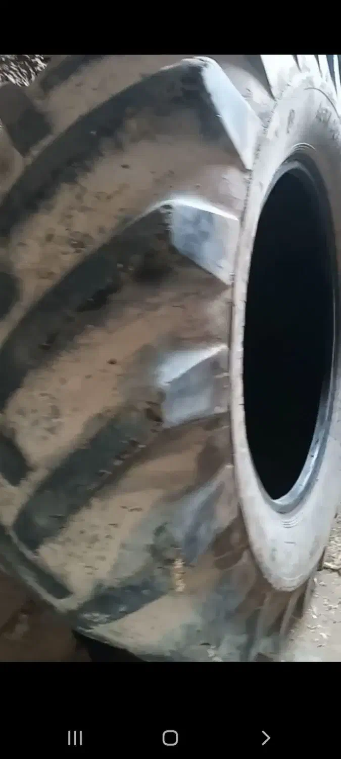 لاستیک|خودرو سنگین|گالیکش, |دیوار