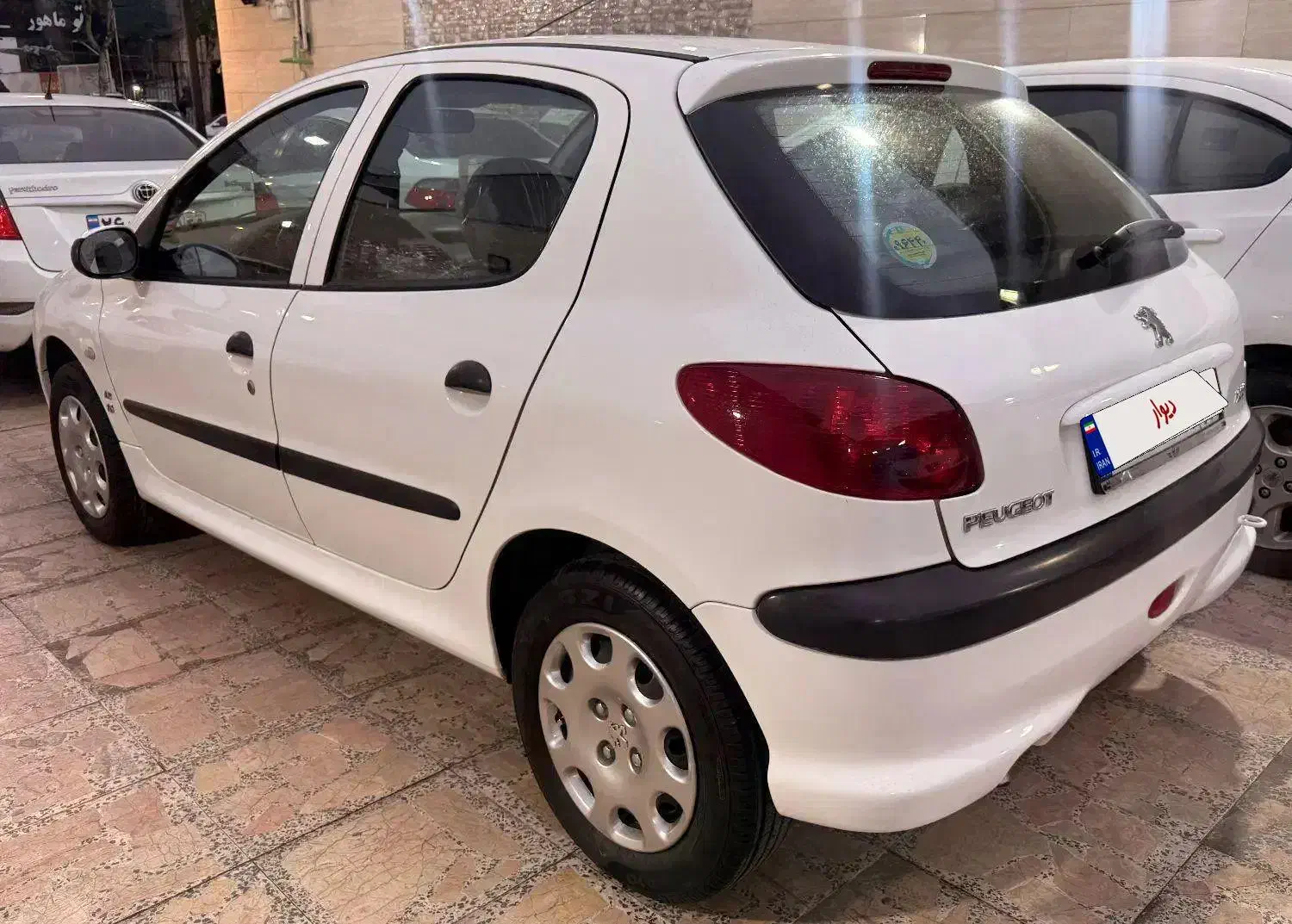 206تیپ5 تک برگ سند|خودرو سواری و وانت|رشت, نیروی دریایی|دیوار