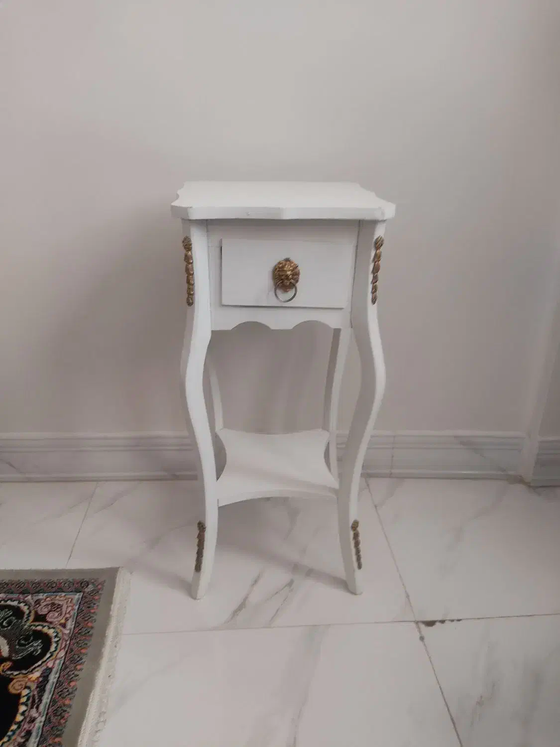 میز تلفن|میز تلفن|شهریار, دهشاد پائین|دیوار