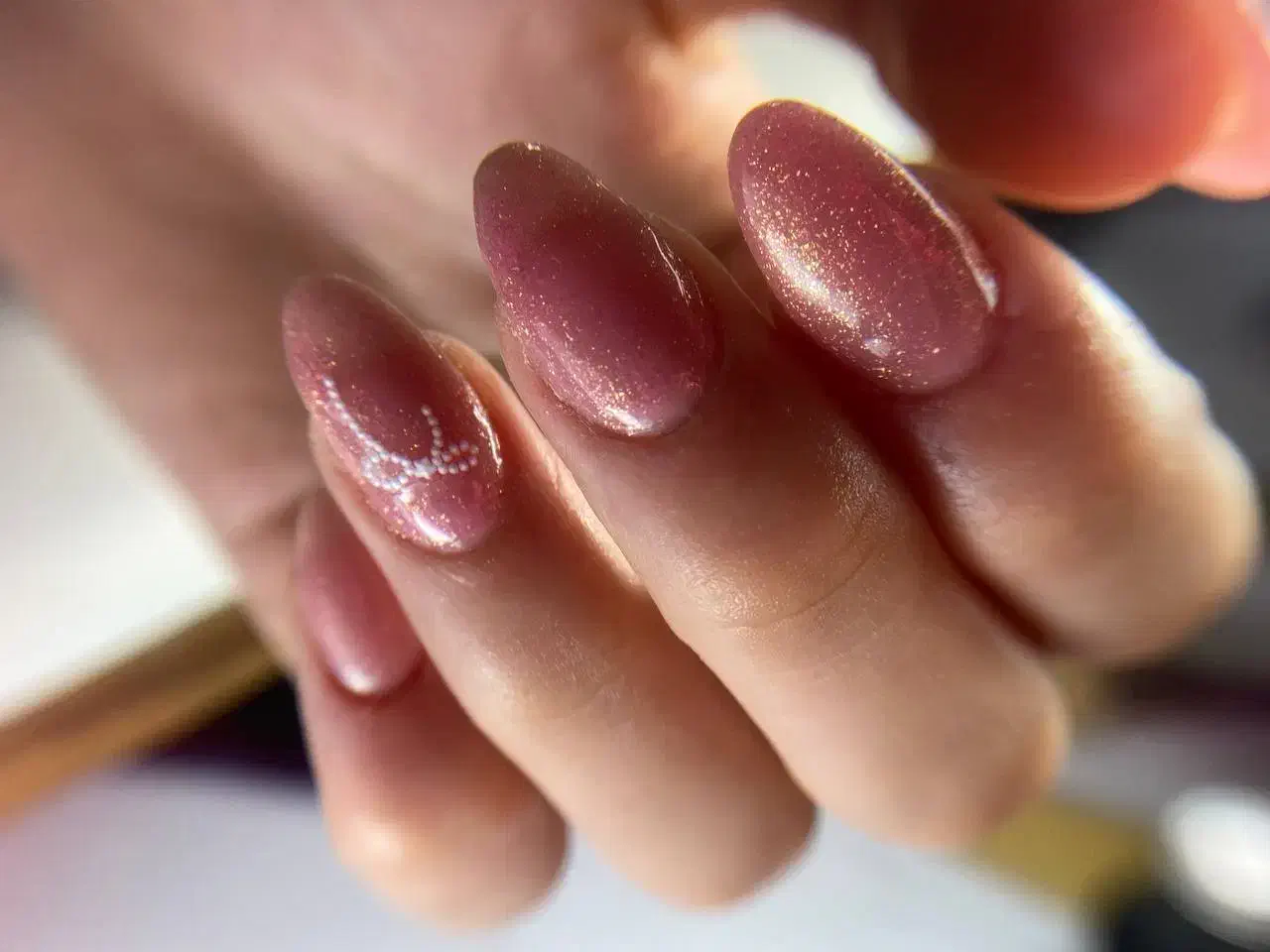 کاشت ناخن|خدمات آرایشگری و زیبایی|صومعه‌سرا, |دیوار