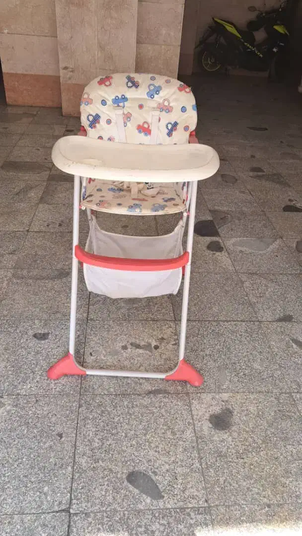 ۱. کالسکه کودک   ۲. صندلی غذای کودک|کالسکه و لوازم جانبی|تهران, هوانیروز|دیوار