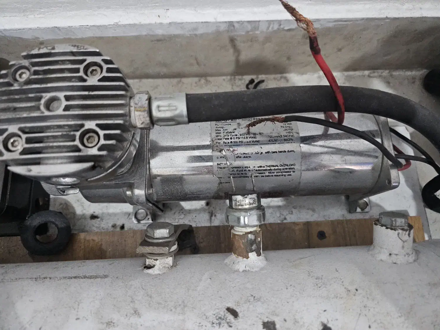 پنوماتیک پراید|قطعات یدکی و لوازم جانبی|پردیس, فاز ۲|دیوار